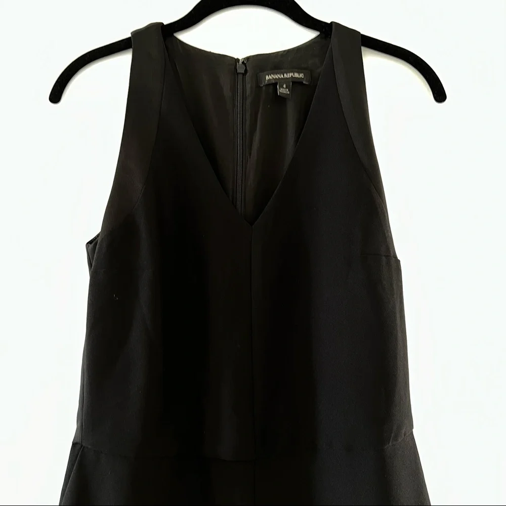 Banana republic jumpsuit - Picture 2 of 8
